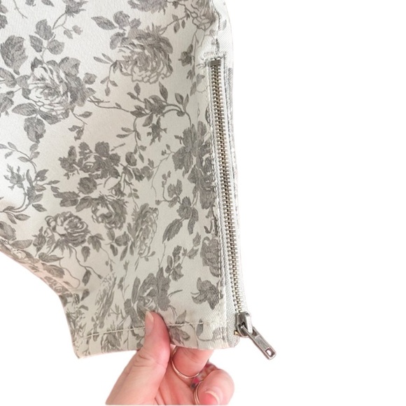 TORRID DENIM We Swear By The Fit Floral Print Stiletto Ankle Zip Gray/White 16 - Picture 3 of 6